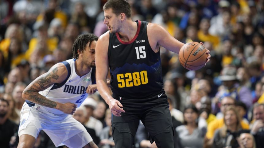Jokic scores 33 points, leads Nuggets to 125-114 win over Mavericks in NBA tournament opener