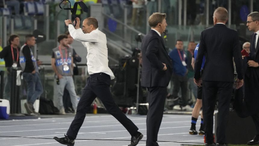 Juventus coach Massimiliano Allegri suspended 2 matches for his behavior toward refs in Cup final