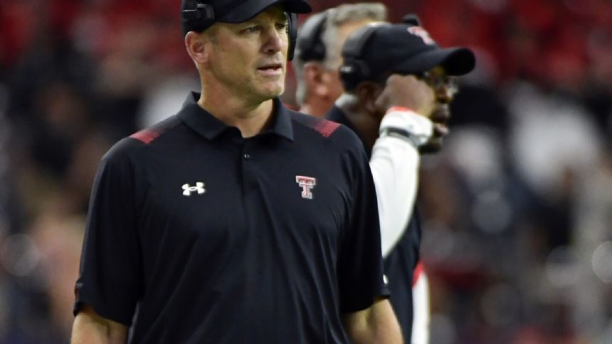 K-State hires former Texas Tech coach Matt Wells to help direct its offense