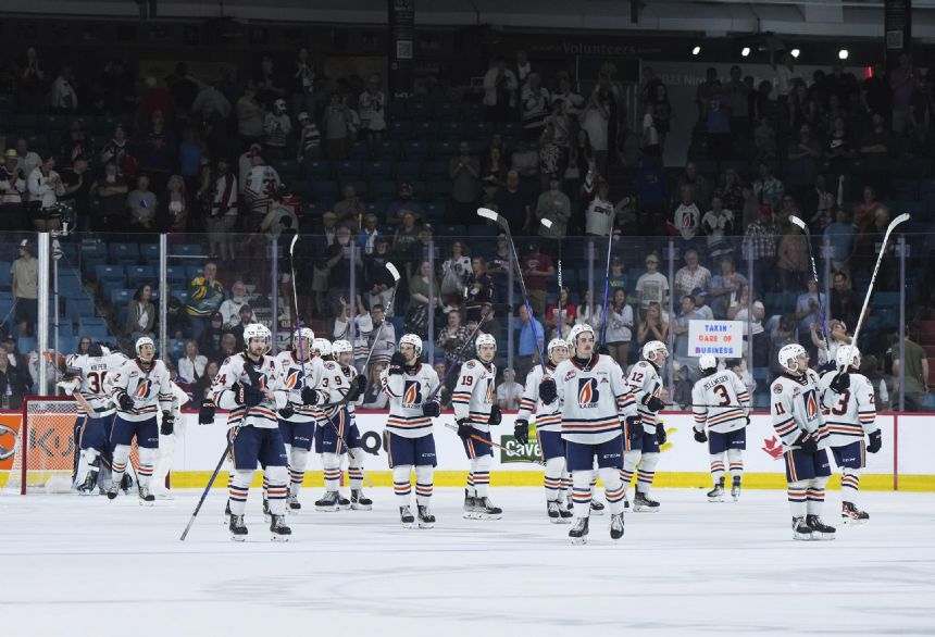 Kamloops Blazers rout Peterborough Petes 10-2 in Memorial Cup