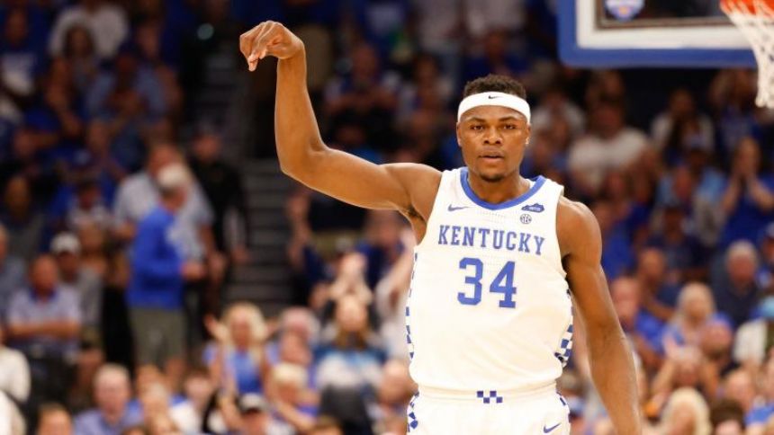 Kentucky Center Oscar Tshiebwe Becomes Second Kentucky Player To Be ...