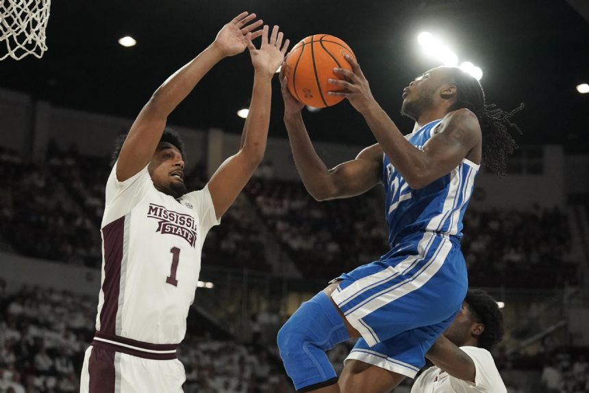 Kentucky holds off Mississippi State in final minute 71-68