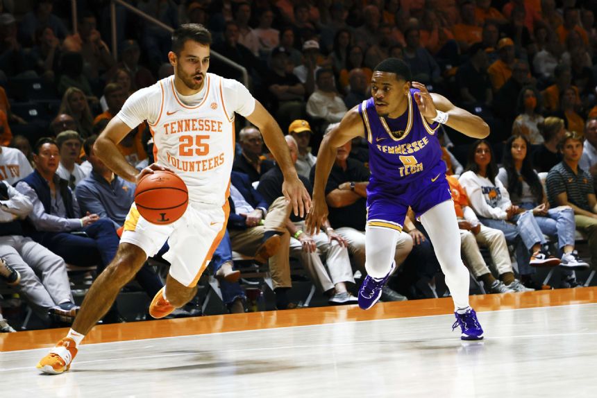 Key's 17 leads No. 11 Volunteers over Tennessee Tech 75-43