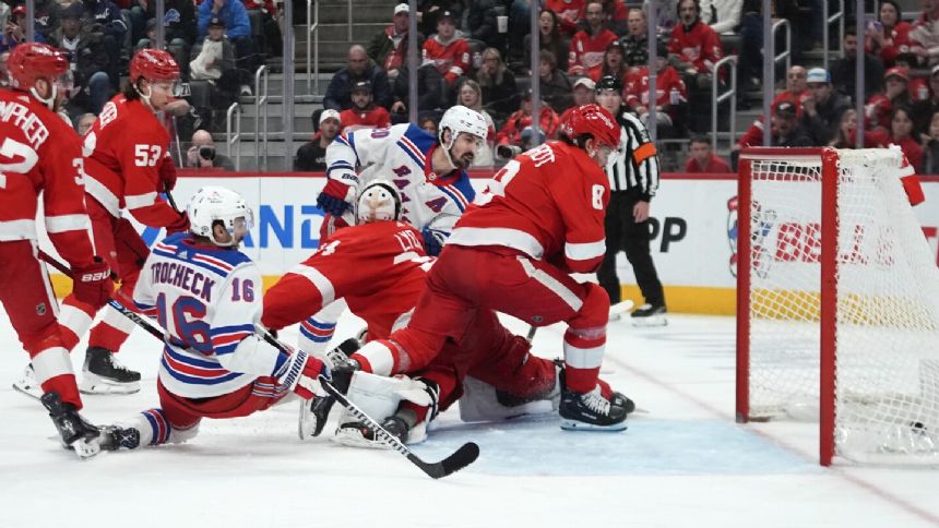 Kreider gives Rangers 4-3 win over Red Wings to extend Eastern Conference lead