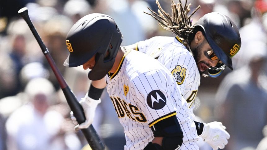 Kyle Higashioka homers and throws out 2 baserunners as Padres beat Cardinals 3-2