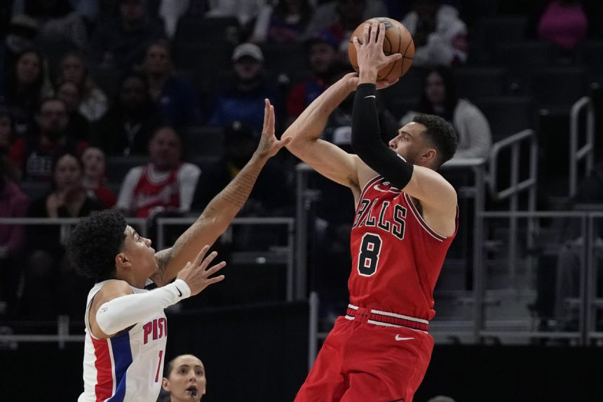 LaVine scores 41, Bulls top Pistons 117-115 after TO blunder