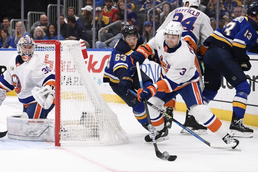 Lee, Nelson lead surging Islanders to 5-2 win over Blues