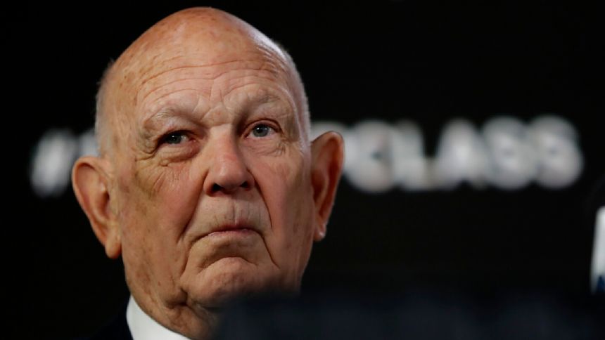 Lefty Driesell, folksy, fiery coach who put Maryland on college basketball's map, dies at 92