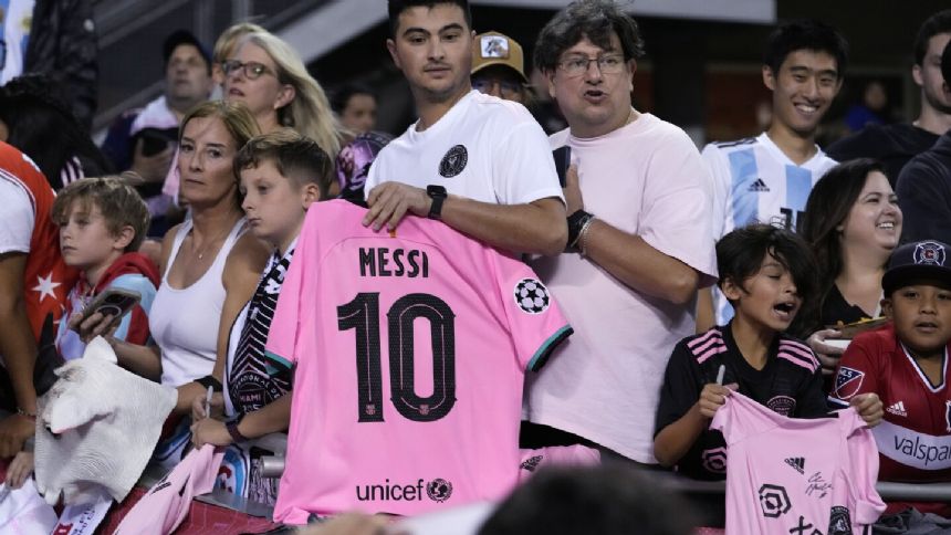 Lionel Messi may play Saturday, Inter Miami hints in social media post