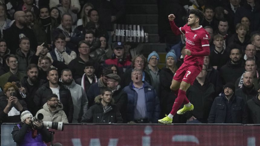 Liverpool advances to the English League Cup final after 3-2 aggregate win over Fulham