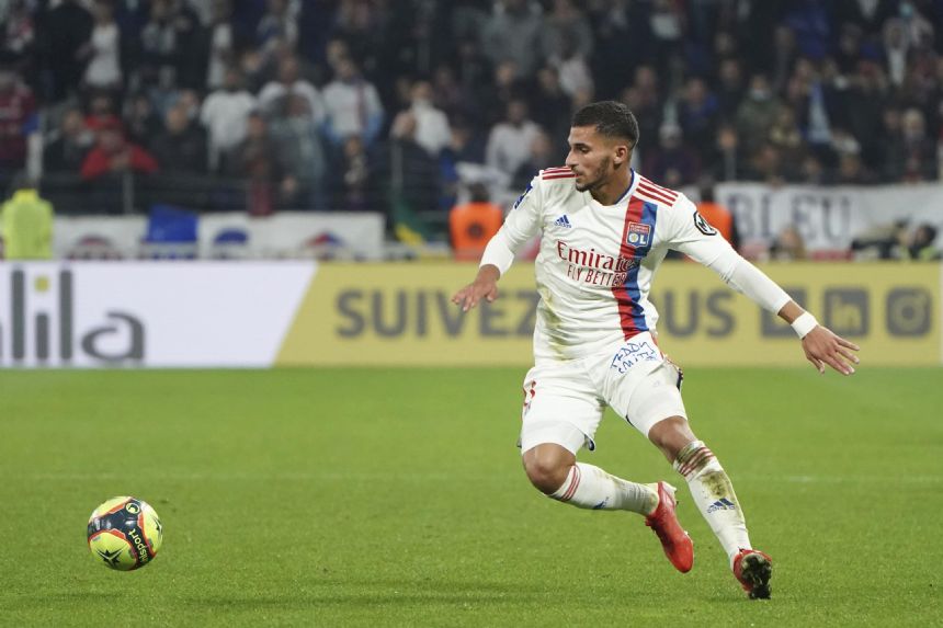 Lyon condemns online racist abuse aimed at Houssem Aouar