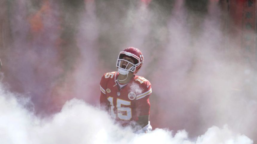 Mahomes could make more history when Chiefs square off against