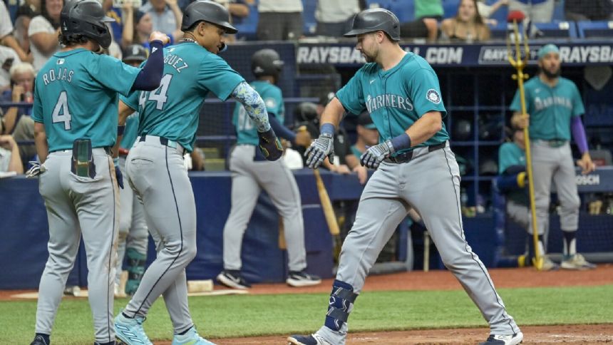 Mariners beat Rays 5-2 to avoid sweep