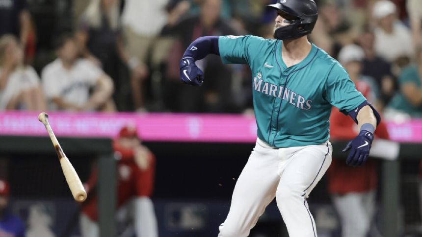 Mariners hand Phillies 6th straight loss, overcoming 5-run deficit for 6-5 victory in 10 innings