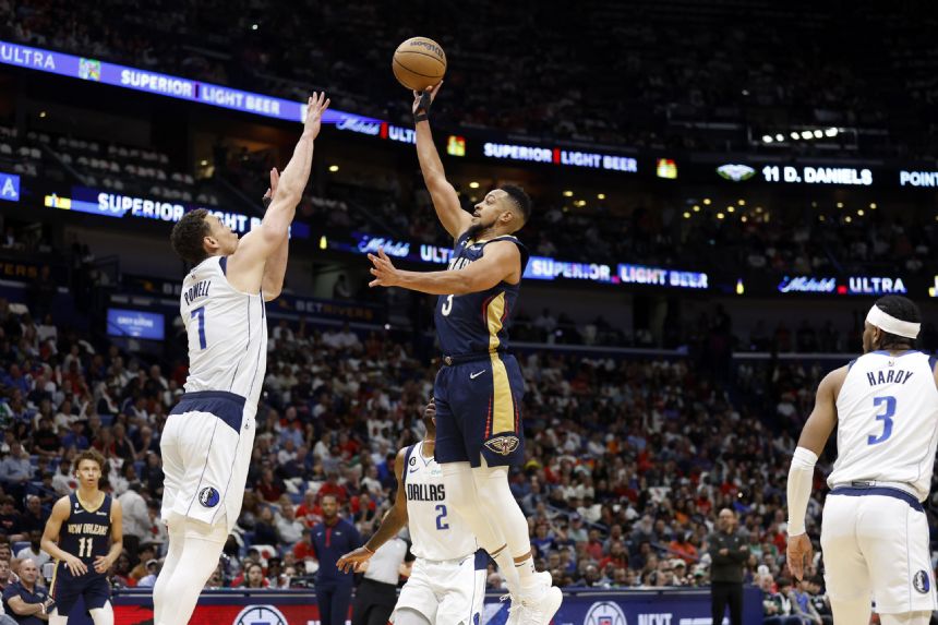 McCollum scores 32, Pelicans hold off Mavericks 113-106