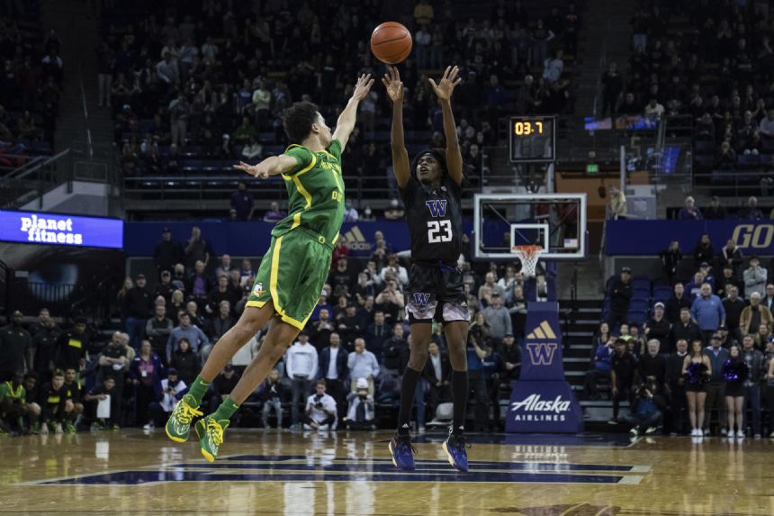 Menifield with 27, Washington beats Oregon in 72-71 in OT