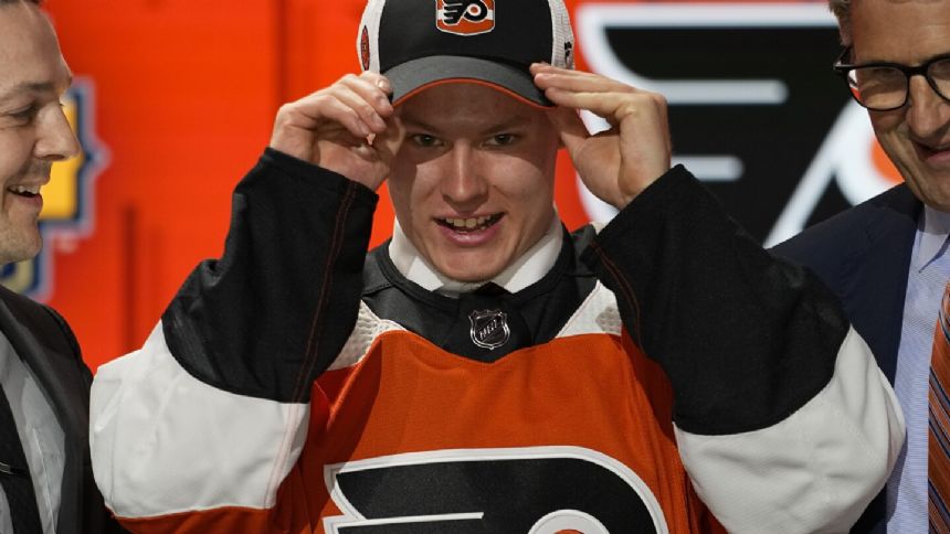 Michkov is being released by his KHL club, a step toward him joining the Flyers, AP source says
