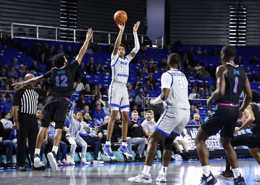 Middle Tennessee knocks off No. 25 Florida Atlantic, 74-70