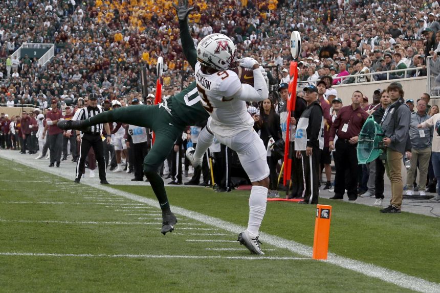 Minnesota dominates Michigan State 34-7 in Big Ten opener