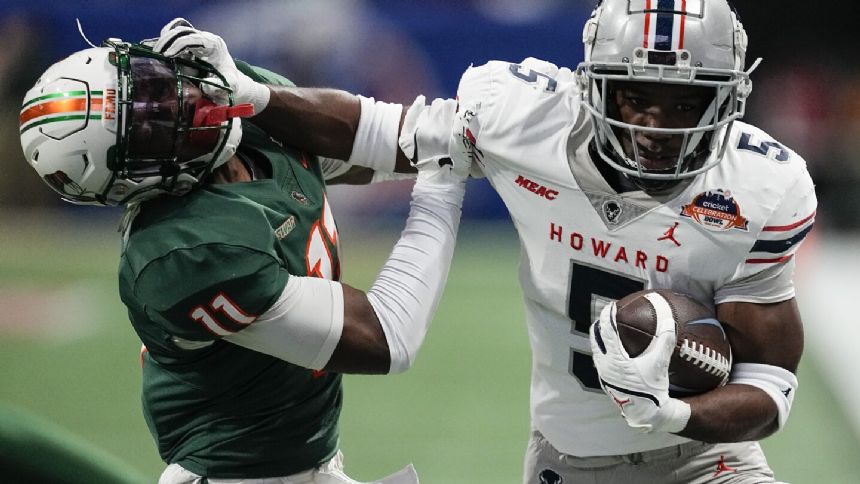 Moussa throws 3 4th-quarter touchdown passes as Florida A&M beats Howard 30-26 in Celebration Bowl