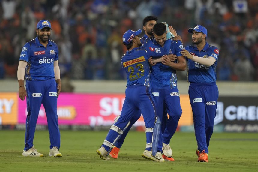 Mumbai beats Hyderabad for third straight IPL victory