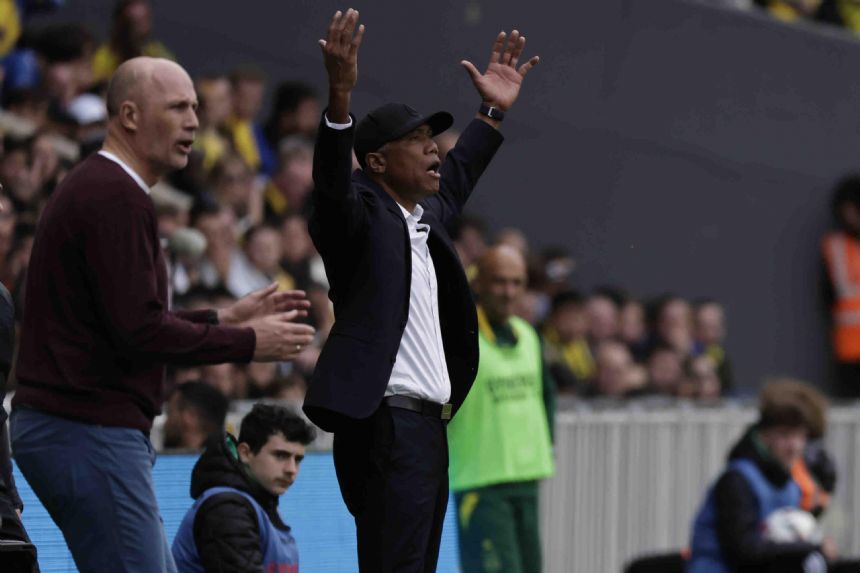 Nantes fires coach Kombouare 4 four games from end of season