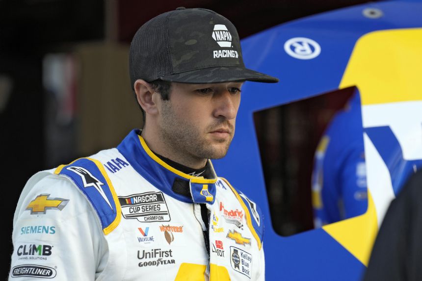 NASCAR star Chase Elliott hurts leg in snowboarding accident