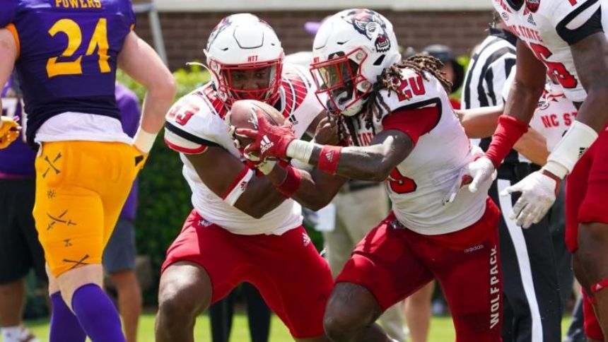 NC State vs. East Carolina score: No. 13 Wolfpack survive after Pirates miss late extra point, field goal