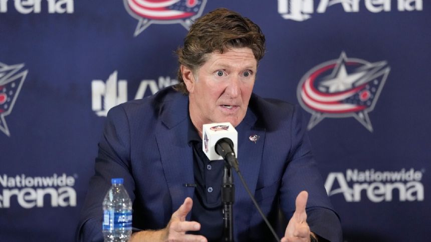 New Blue Jackets coach Mike Babcock blasts report suggesting he was invading his players' privacy