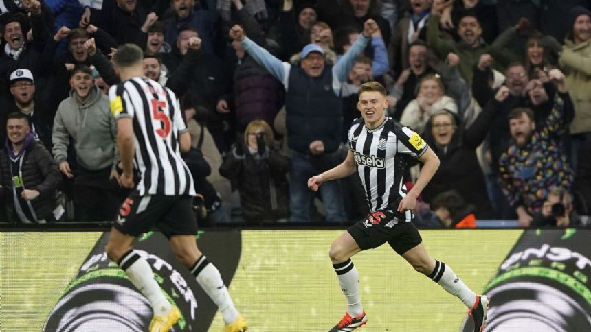 Newcastle rallies from 2-goal deficit to earn 4-4 draw against Luton in Premier League