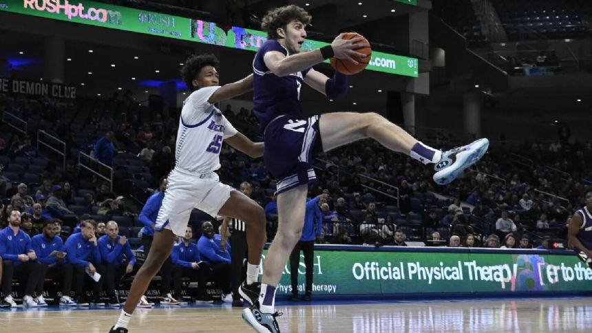 Nick Martinelli Scores 16 Points, No. 25 Northwestern Bounces Back To ...