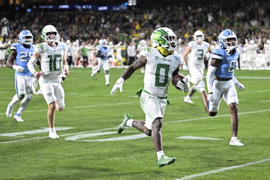 Nix, No. 15 Oregon rally past North Carolina in Holiday Bowl Thursday