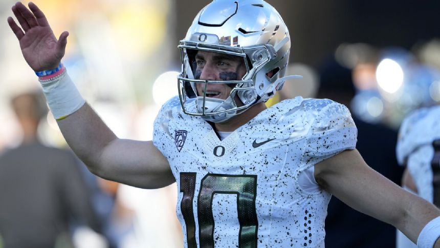 Nix throws for 404 yards, 6 TDs as No. 6 Oregon rolls to 49-13 win over Arizona State