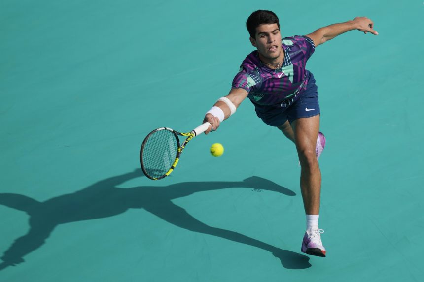 No. 1 Carlos Alcaraz out of Australian Open with leg injury - Friday ...