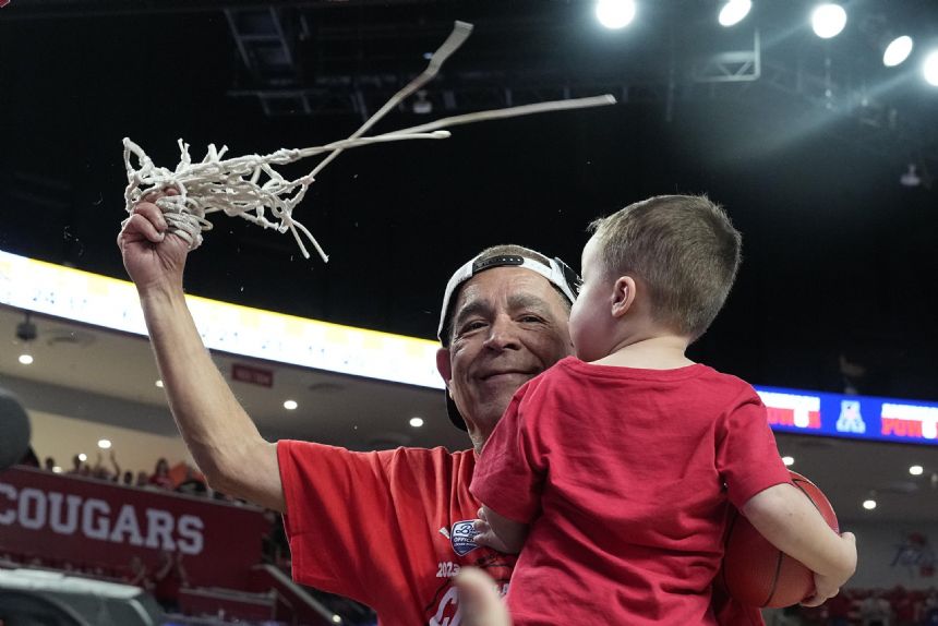 No. 1 Houston routs Wichita State 83-66