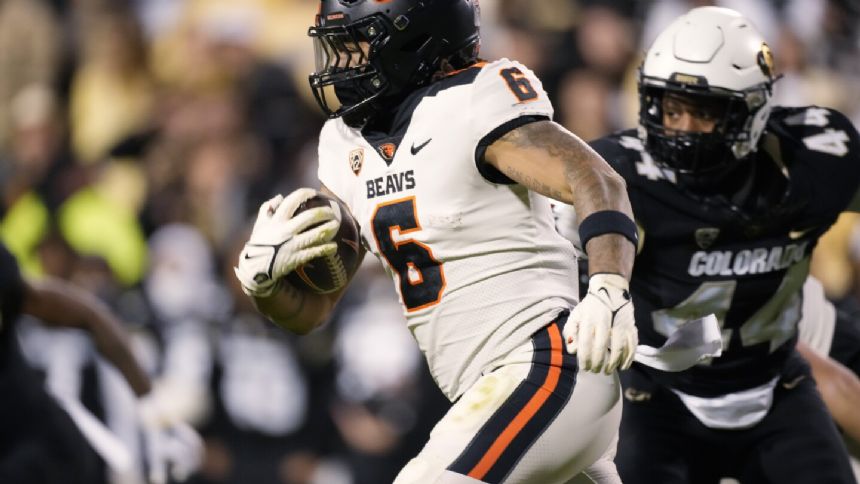 No 16 Oregon State Keeps Shedeur Sanders In Check In 26 19 Win Over Colorado Sunday November