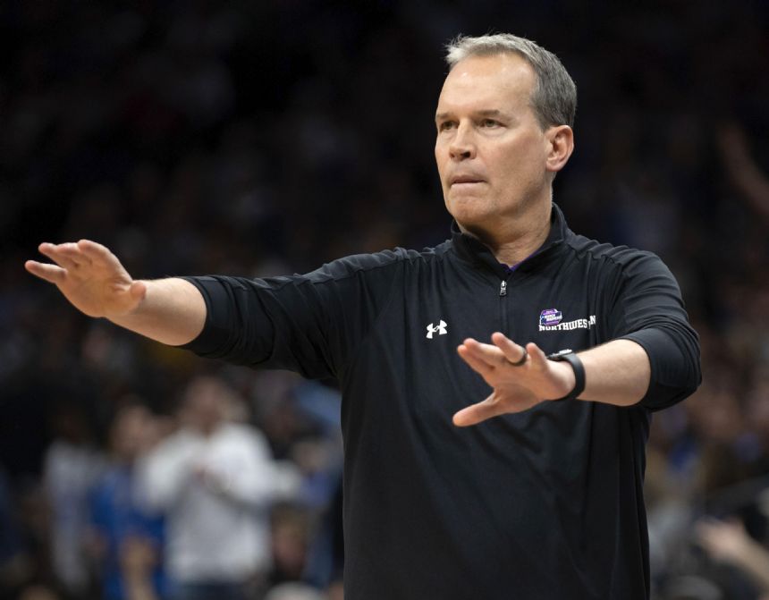 Northwestern rewards Collins with 3-year contract extension