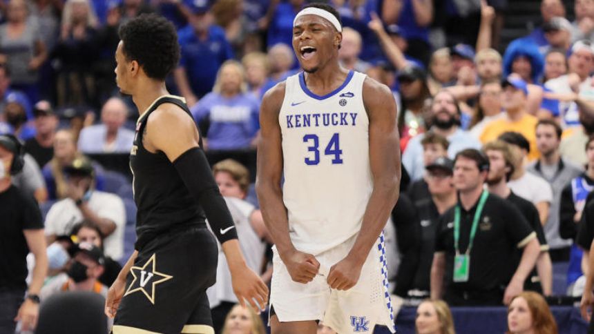 Oscar Tshiebwe returns to Kentucky: Reigning National Player of the Year gives Wildcats boost for 2022 season