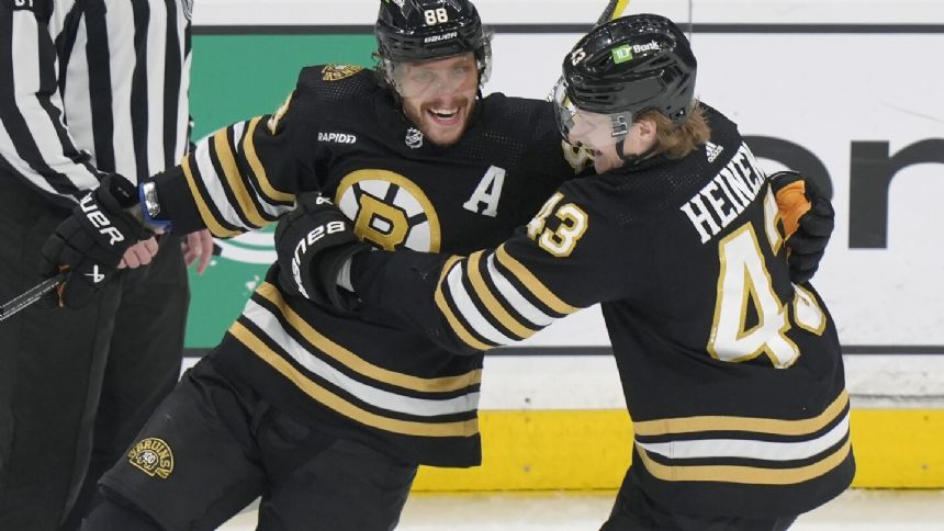 Pastrnak's 17th regular-season hat trick leads Bruins over Senators 6-2