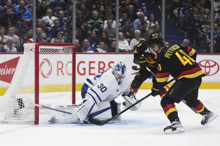 Pettersson, Miller score SHGs, Canucks beat Maple Leafs 4-1