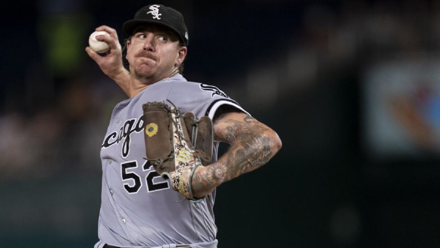 Pitcher Mike Clevinger and Chicago White Sox finalize a $3 million, 1-year contract