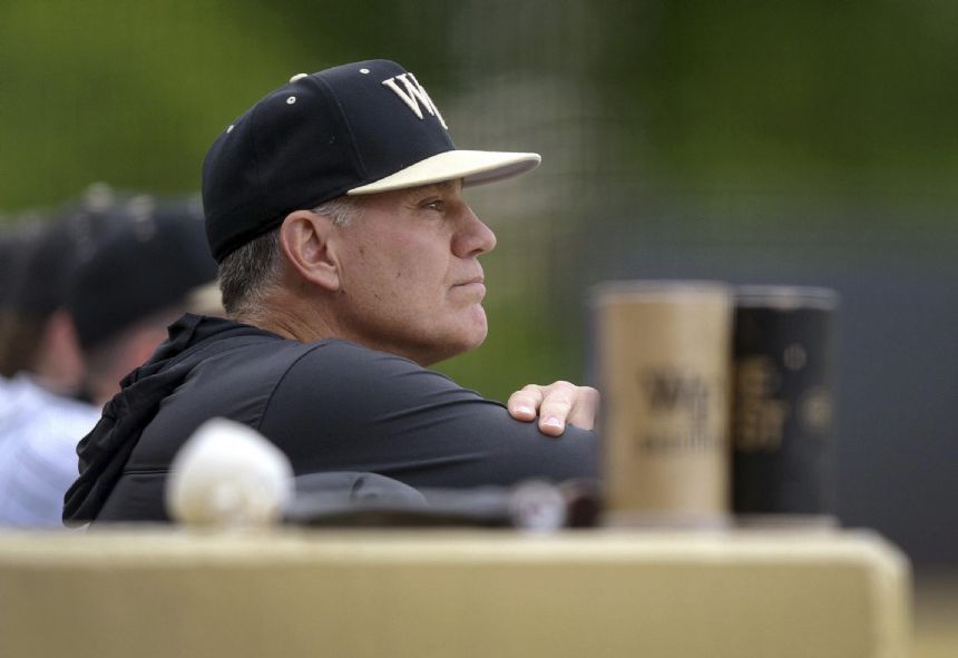 Players' coach: Wake Forest's Walter on cusp of baseball glory after donating kidney, other trials