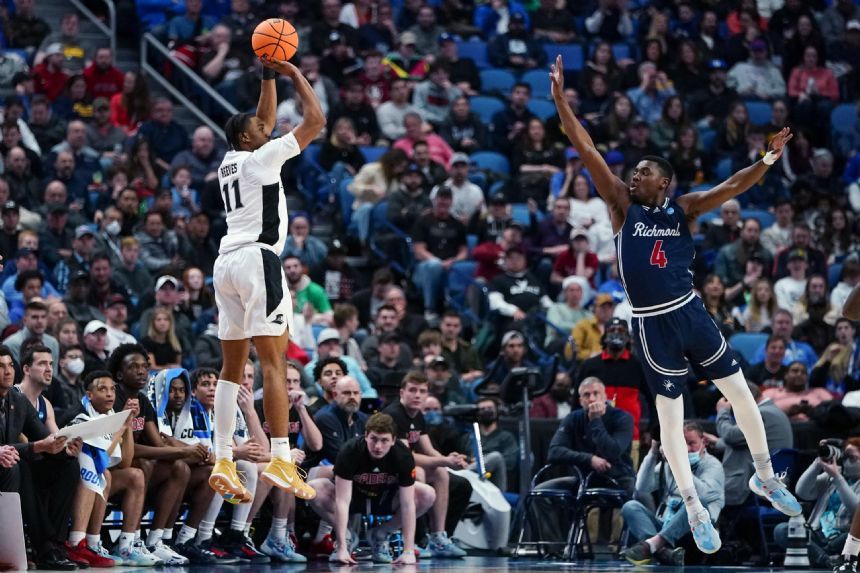 Providence routs Richmond to get to 1st Sweet 16 in 25 years