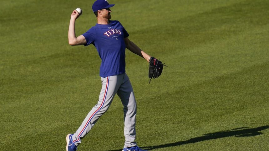 Rangers await reinforcements as deGrom takes next step, Mahle preps for Texas debut