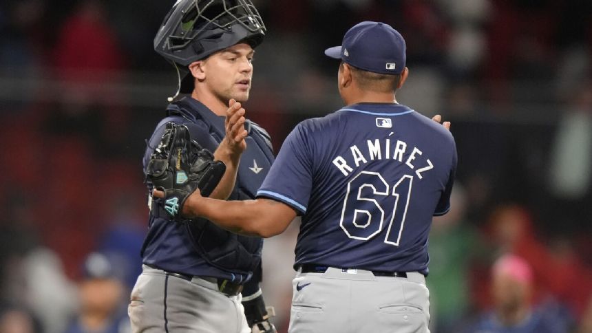 Rays forced to change pitchers in 9th after losing track of mound visits, beat Red Sox 7-5