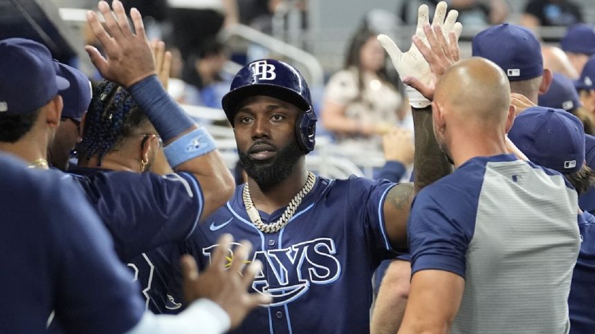 Rays LF Arozarena scratched due to right hamstring tightness