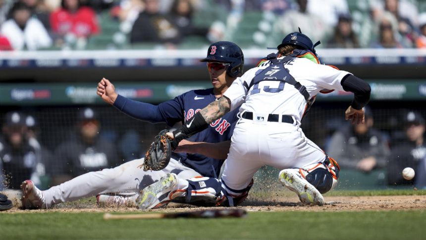 Red Sox top Tigers behind Casas, Crawford for 3-game sweep