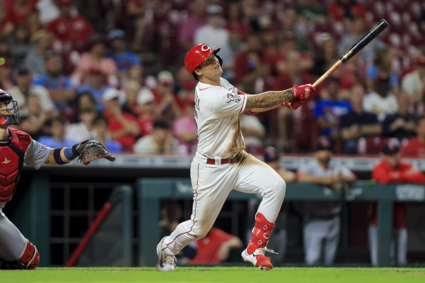 Reds snap 4-game skid, cool off Cardinals 6-5 in 10 innings