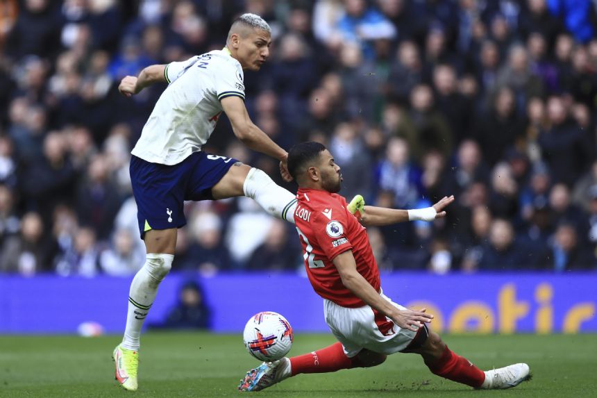 Richarlison reacts to criticism by helping Spurs beat Forest