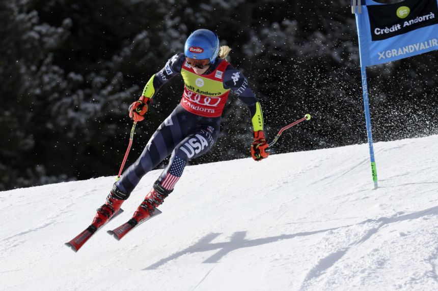 Shiffrin closes in on skiing record with first-run GS lead